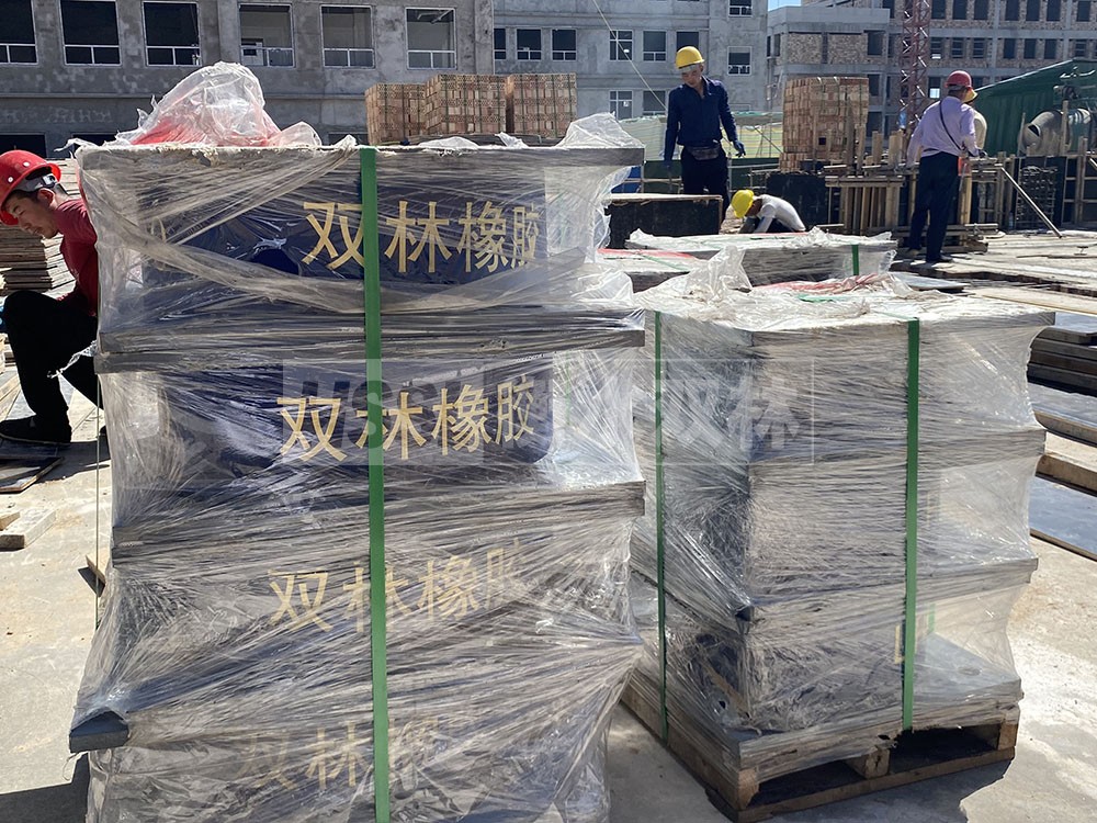 HDR800高阻尼橡膠支座廠家電話 LRB減隔震支座生產廠家 LRB1500鉛芯橡膠隔震支座廠家