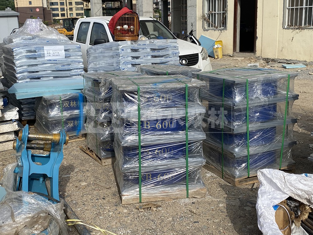 LRB橡膠隔震支座1400 LNR500建筑隔震支座生產廠家 建筑鉛芯隔震支座LRB900源頭工廠
